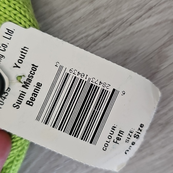 NWT 2010 Canada Olympics Kootenay Knitting Sumi Mascot Beanie, Youth Size - Picture 5 of 10